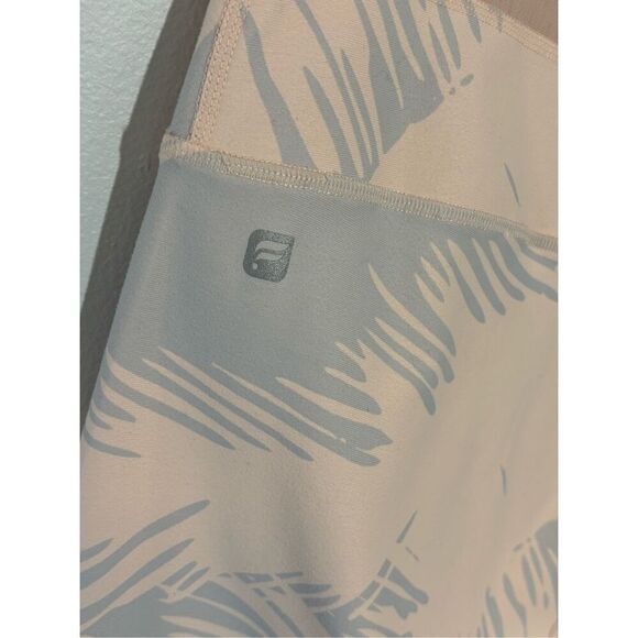 Fabletics Powerhold Darby peach/gray palm pattern 7/8 leggings - L - Picture 5 of 9
